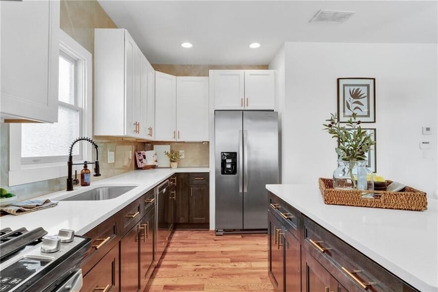 Building Photo - 976 Dunning St SE