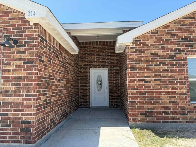 Building Photo - 314 Javier Dr