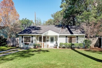 Building Photo - 1070 Lamonte Ln