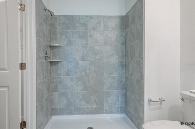 Building Photo - 4975 Worchester Dr
