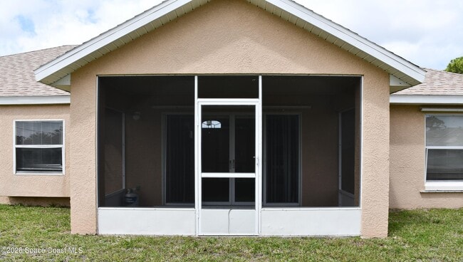 Building Photo - 995 Black Coral Ave NW