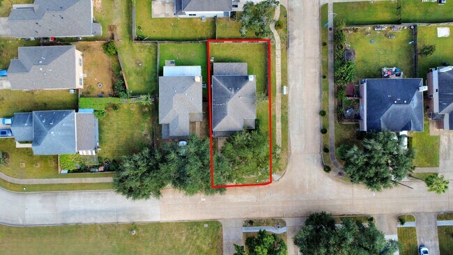 Building Photo - 3919 Vauxhall Dr S