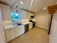 Building Photo - 112