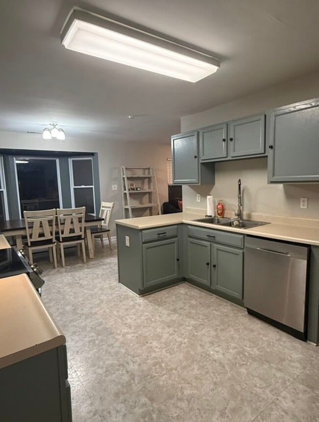 Building Photo - 123 Jacoby Rd