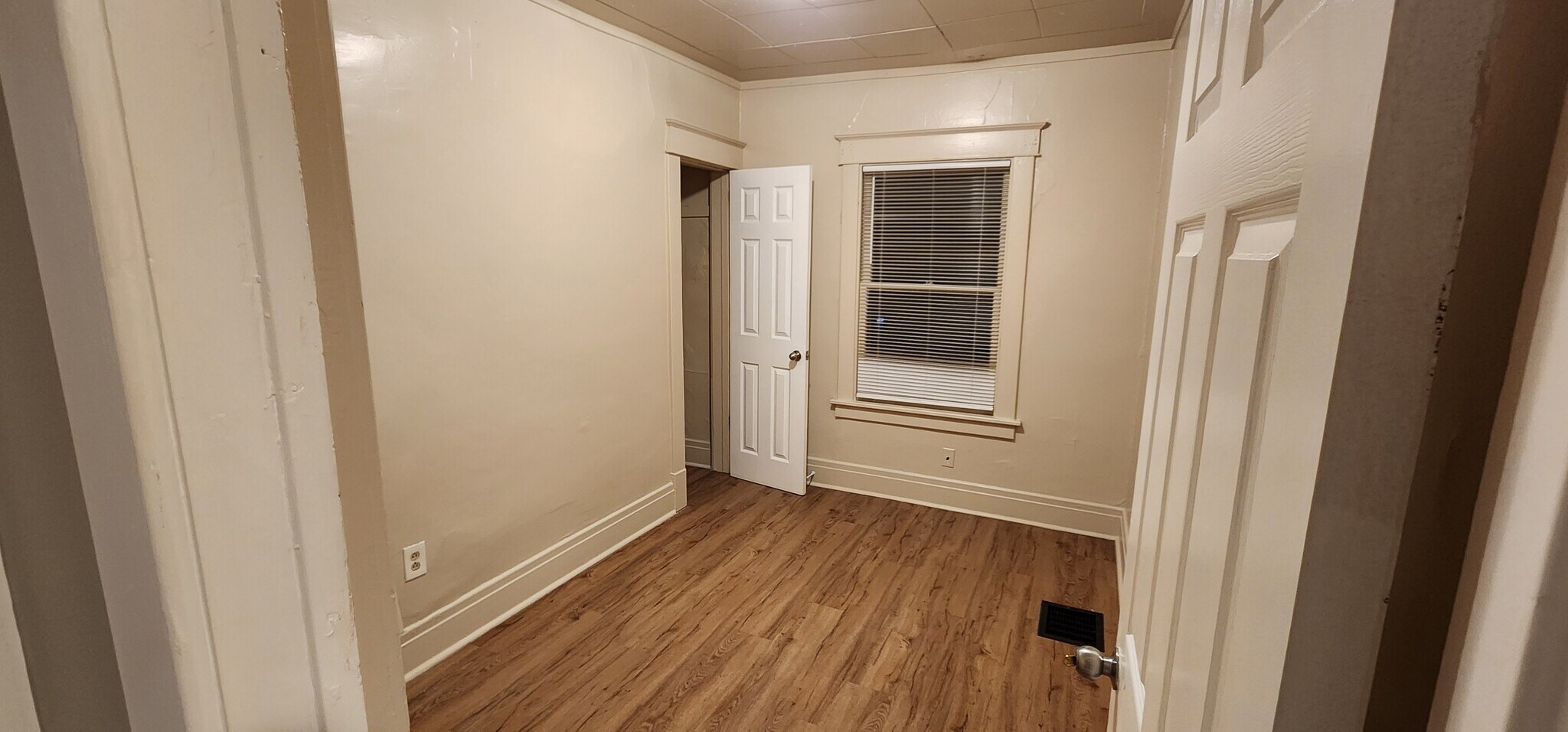 Building Photo - 204 Winspear Ave