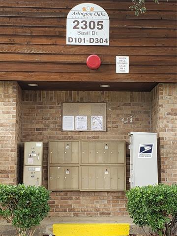 Building Photo - 2305 Basil Dr