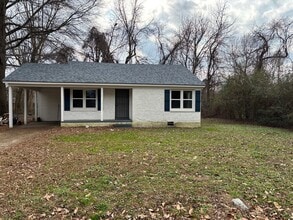 Building Photo - 1114 Warren St