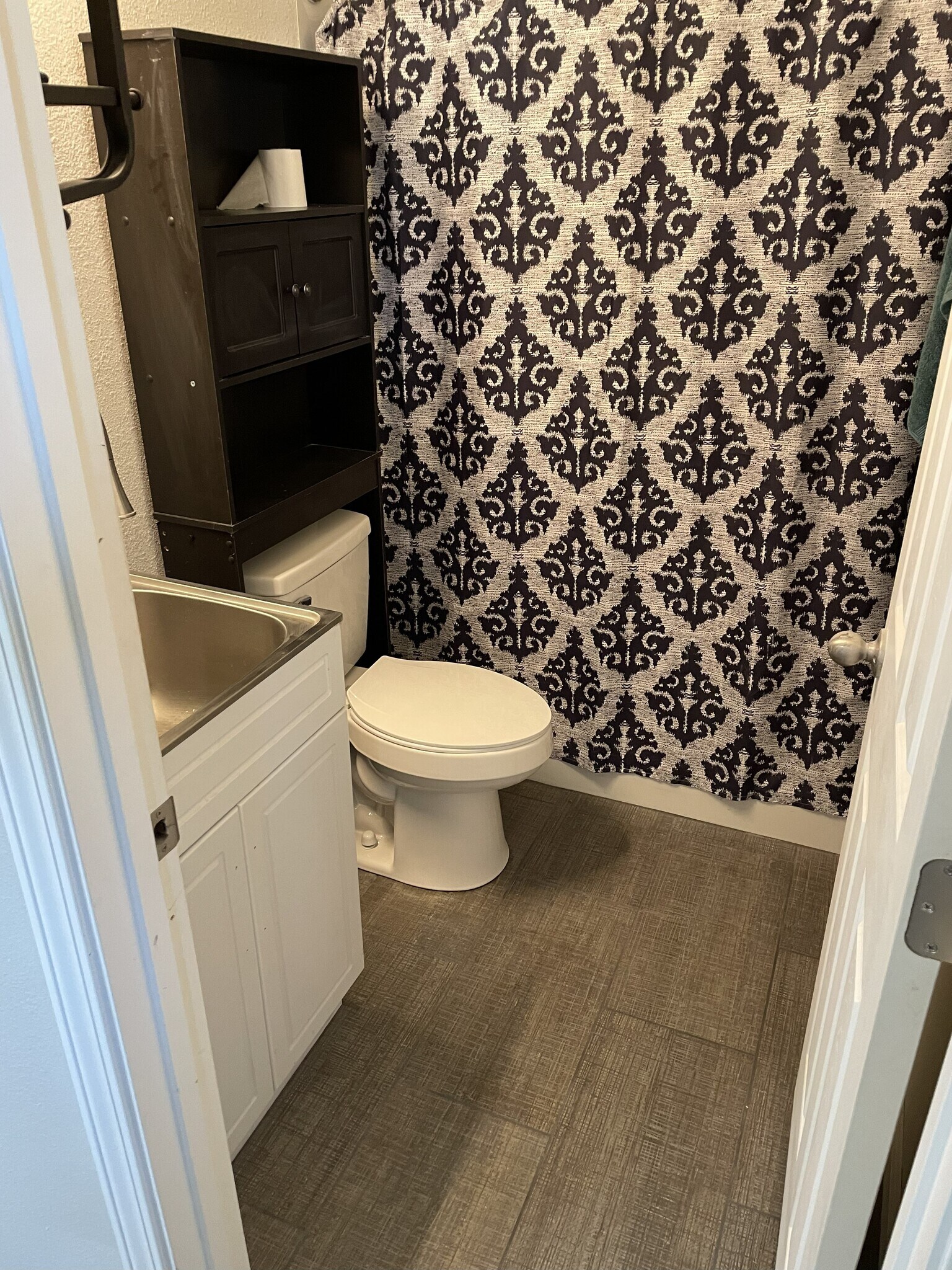 Bathroom - 3824 W Bismark Dr