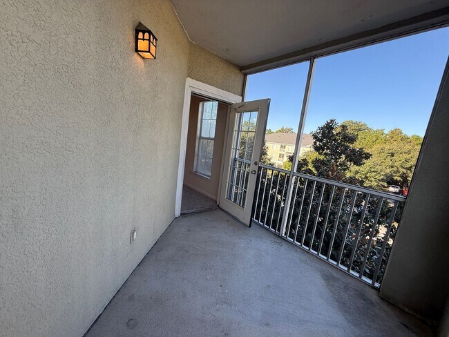 Building Photo - Bright & Comfortable 1-Bedroom Apartment in Gated Community