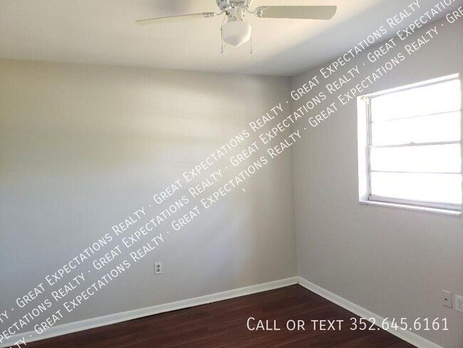 Building Photo - 2 Bedroom Duplex In NE Ocala