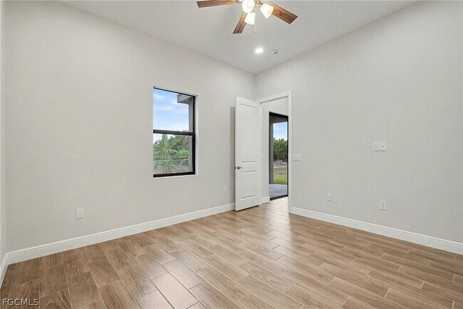 Building Photo - 3013 4th St SW