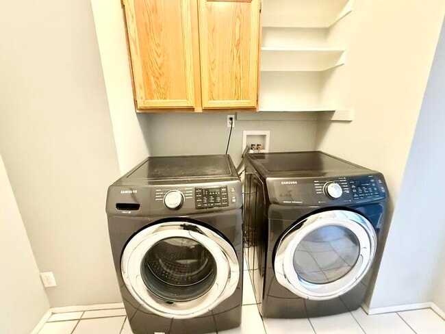 Building Photo - 1334 Sudbury Ave