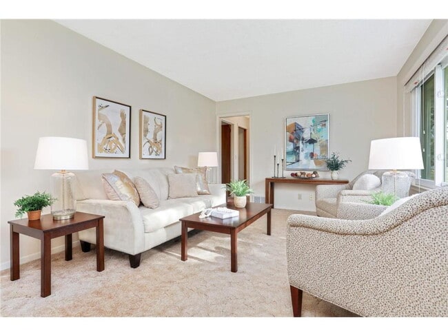 Building Photo - Spacious 4BR Home in Brooklyn Park – Huge Basement & New Appliances!