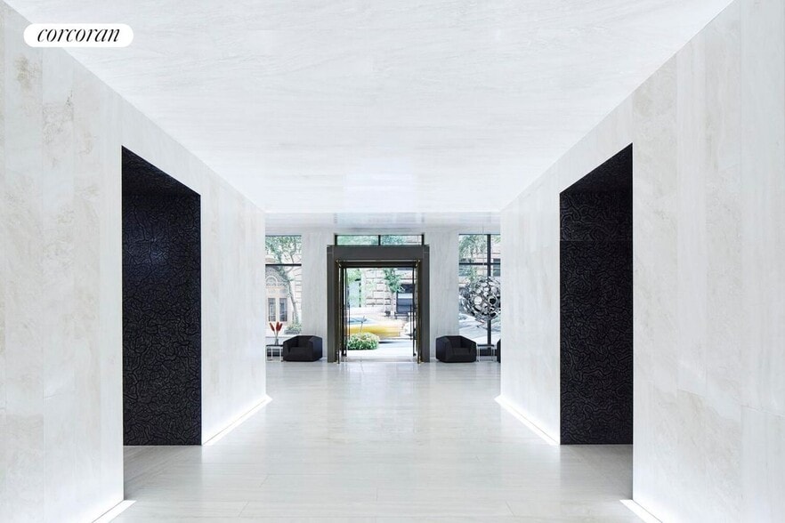 Building Photo - 121 E 22nd St