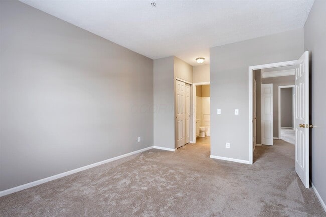 Building Photo - 6021 Craughwell Ln