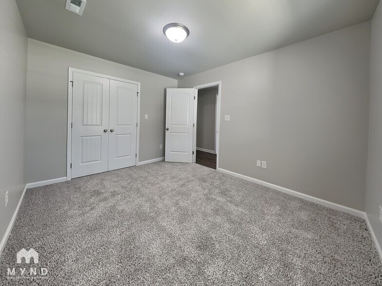 Building Photo - 118 Wyatt Cir
