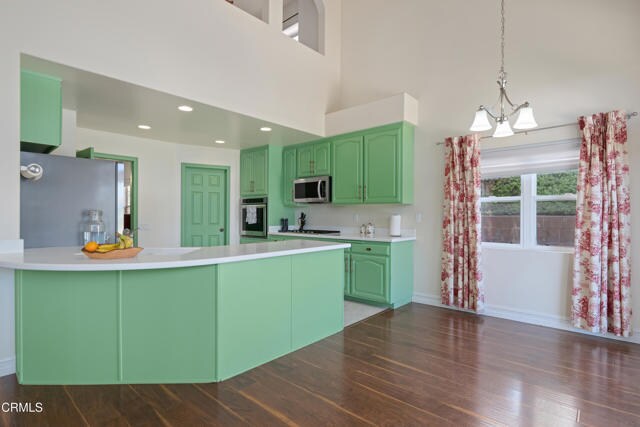 Building Photo - 815 Vista Grande Dr