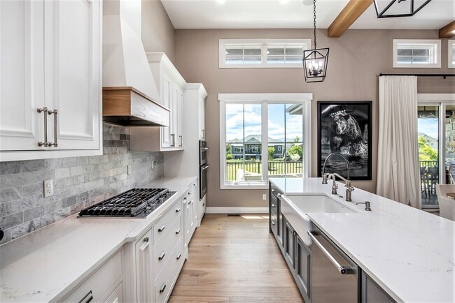 Building Photo - Stunning Custom Home in Harmony Club – Timnath, CO