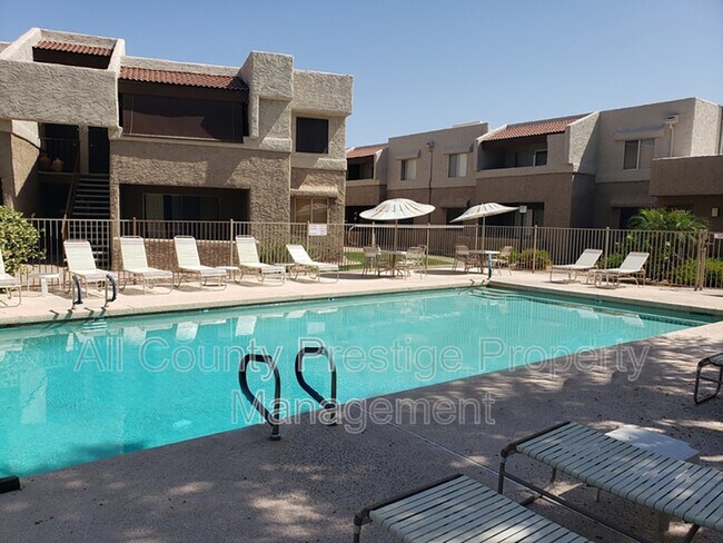 Building Photo - 4554 E Paradise Village Pkwy N