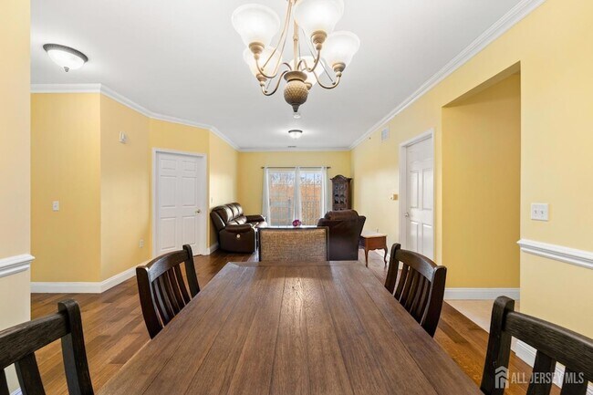 Building Photo - 540 Cranbury Rd