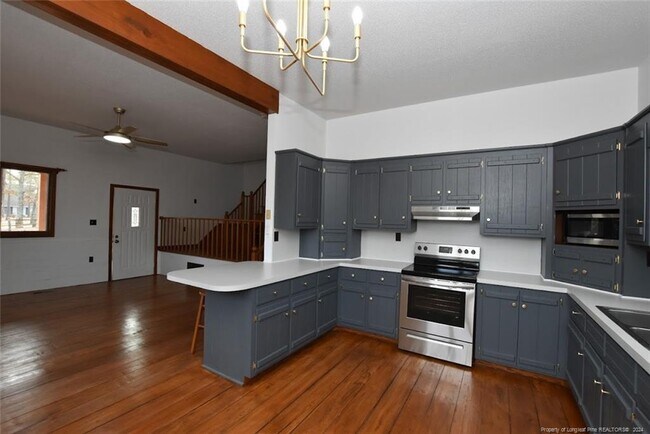 Building Photo - 45 Lookout Point