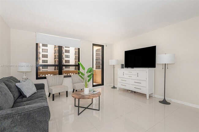 Building Photo - 10185 Collins Ave
