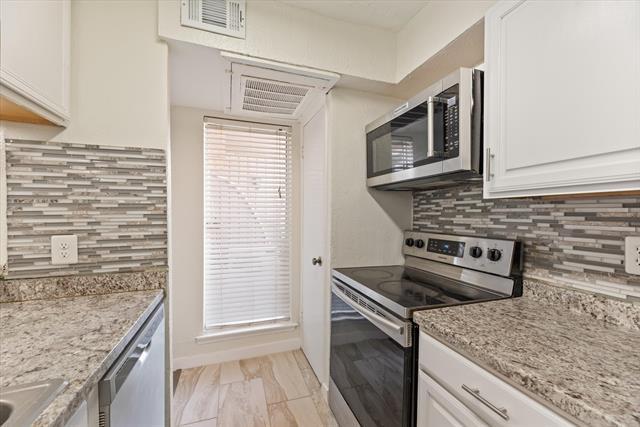 Building Photo - 2627 Douglas Ave