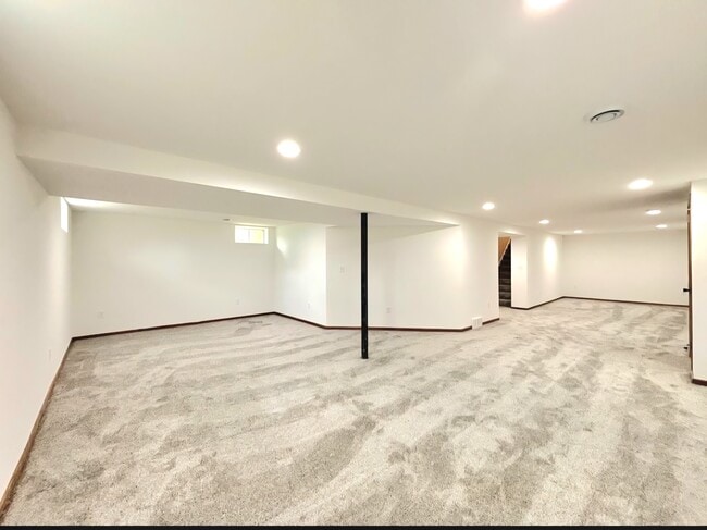 Building Photo - 227526 Partridge Ave