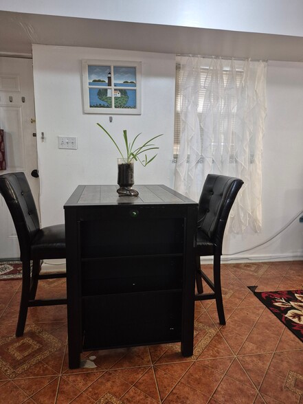 Building Photo - 146 Terrace Ave