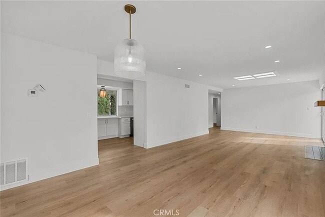 Building Photo - 157 Camino La Madera