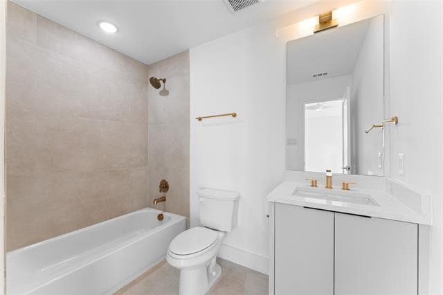 Building Photo - 2313 S Vernon Ave