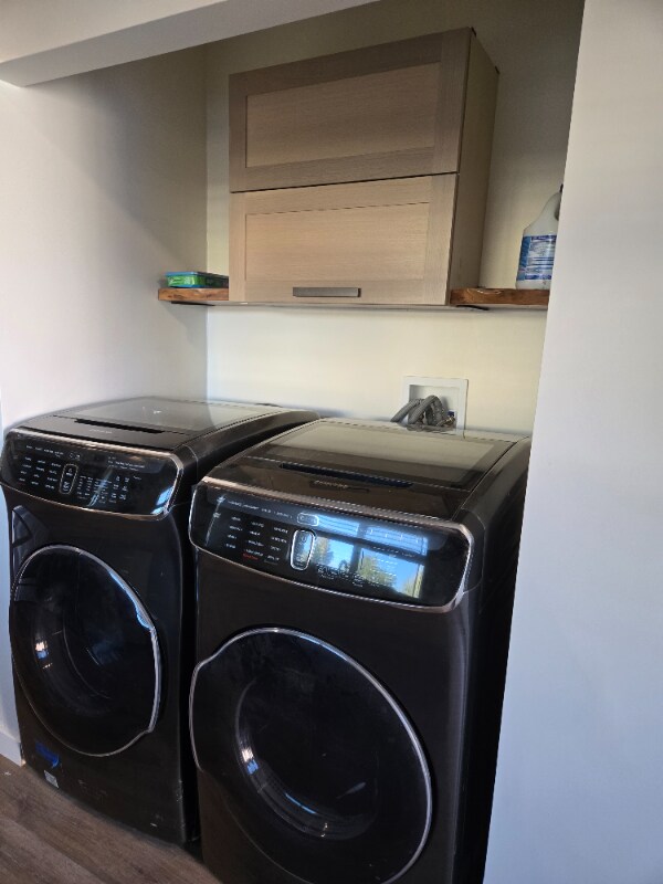 Building Photo - 131 2nd St