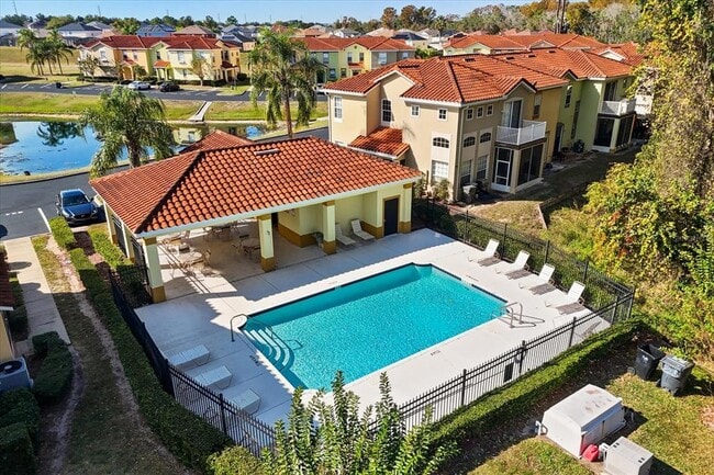 Building Photo - 214 Monroe Cir