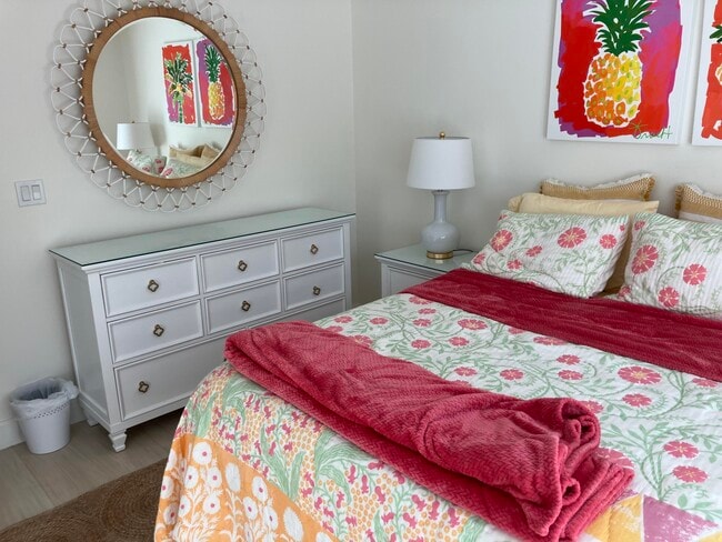 Building Photo - 333 Pelican Way