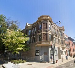 Building Photo - Great Wicker Park Location! Renovated 2 BR!