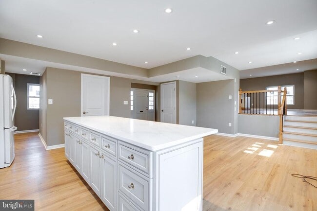 Building Photo - 3923 Forest Grove Dr