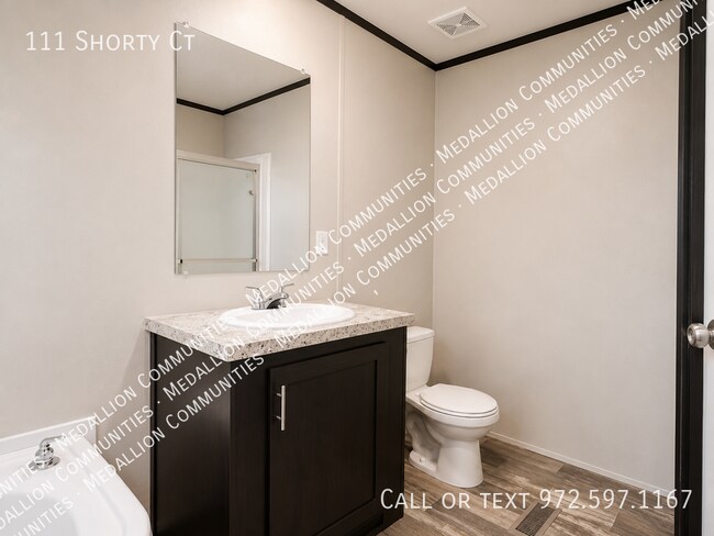 Building Photo - 111 Shorty Ct