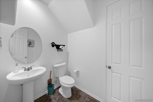 Building Photo - 1442 Rustic Gln Wy