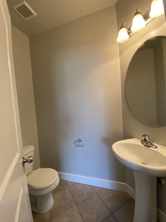 Building Photo - 15355 Tarawa Dr