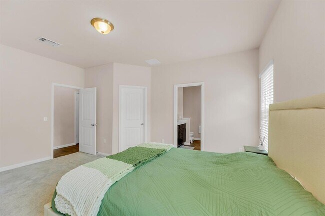 Building Photo - 310 Garcitas Creek Ln