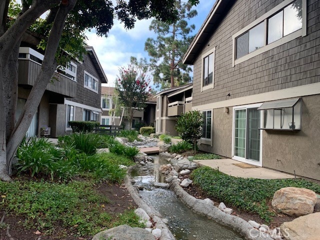 Building Photo - 118 Streamwood