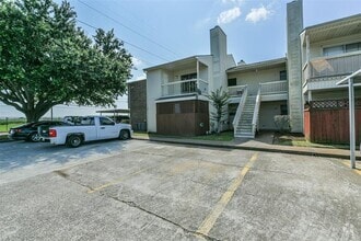 Building Photo - 7600 Emmett F Lowry Expy