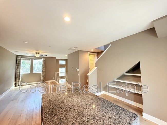 Building Photo - 7849 Inception Way