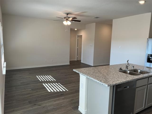 Building Photo - 807 Cinnabar Wy