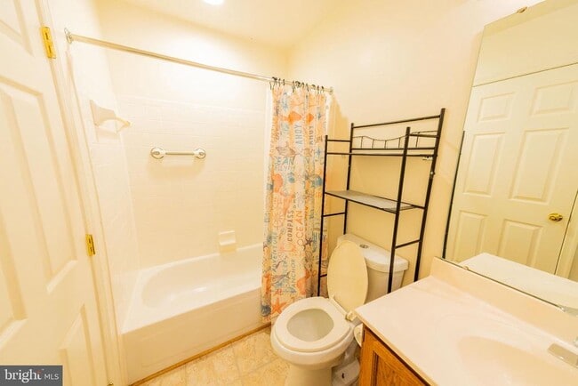 Building Photo - 5565 April Journey