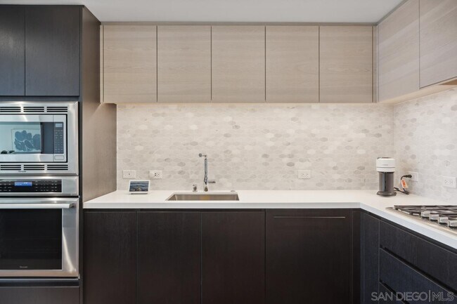 Building Photo - 1388 Kettner Blvd