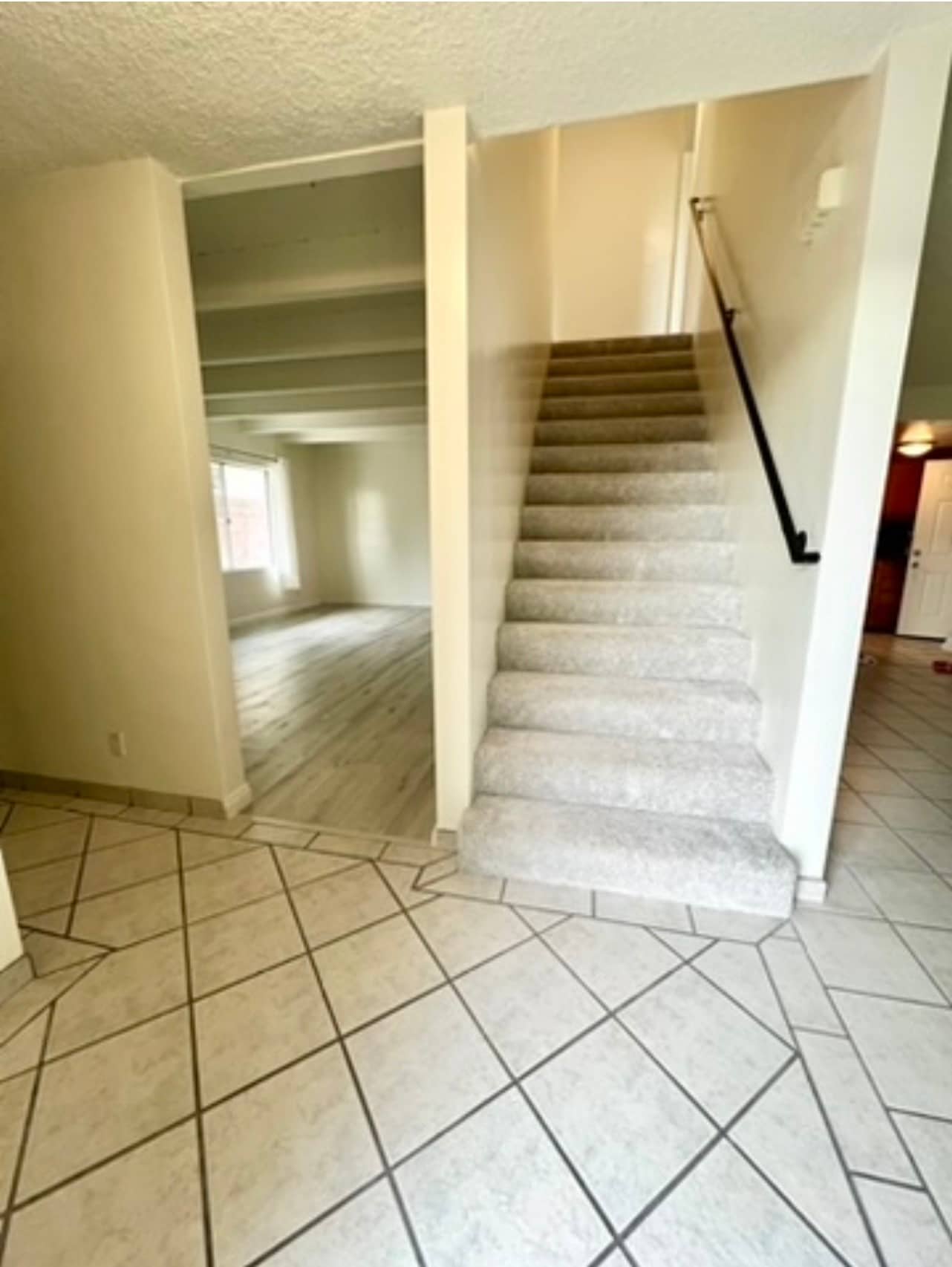 Building Photo - 2113 Clark Ln