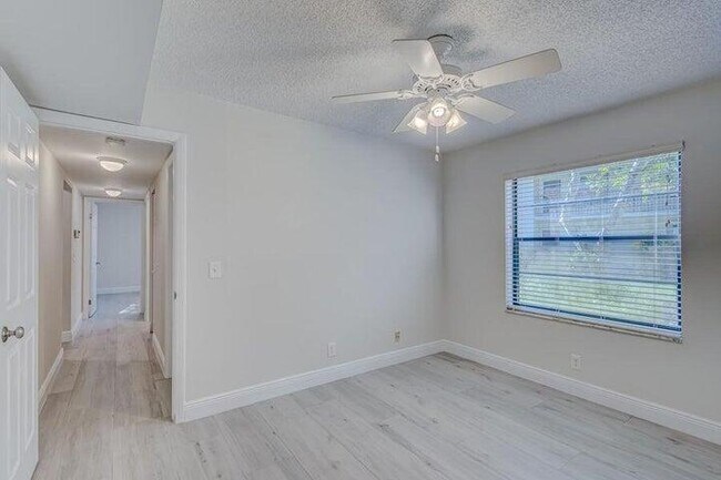 Building Photo - 1801 Sabal Ridge Ct