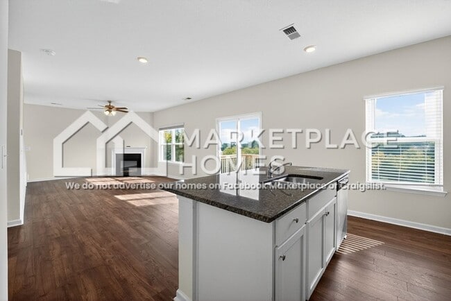 Building Photo - 1675 Pebblestone Ct