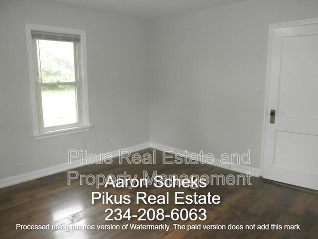 Building Photo - 12777 Market Ave N